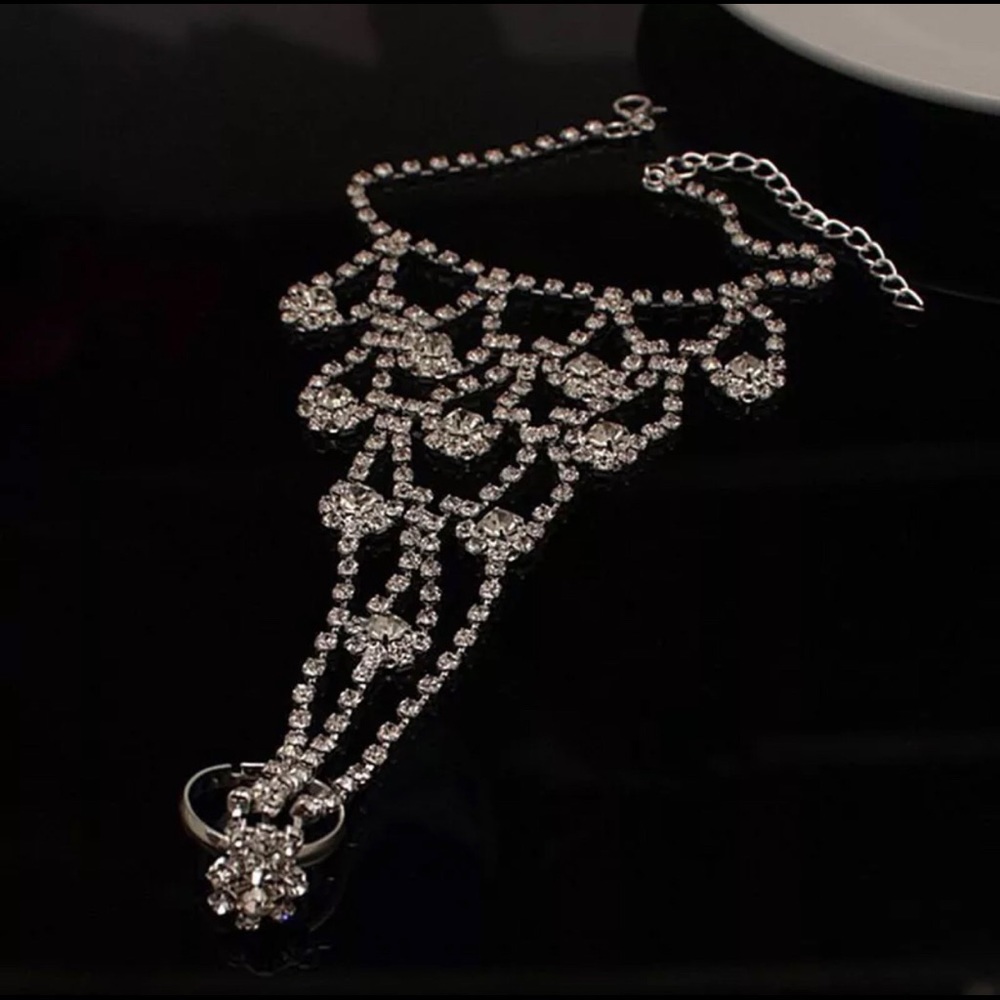 Restocked! PAIR! Bare Foot Chain Sandals - Picture 2 of 8